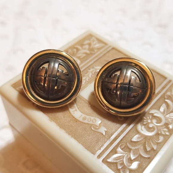 LOGO GIVENCHY Paris New York Vintage Button Earrings - Picture 1 of 5